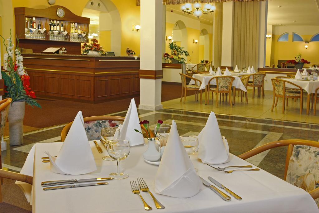 Hotel Ensana Vltava Mariańskie Łaźnie Zewnętrze zdjęcie
