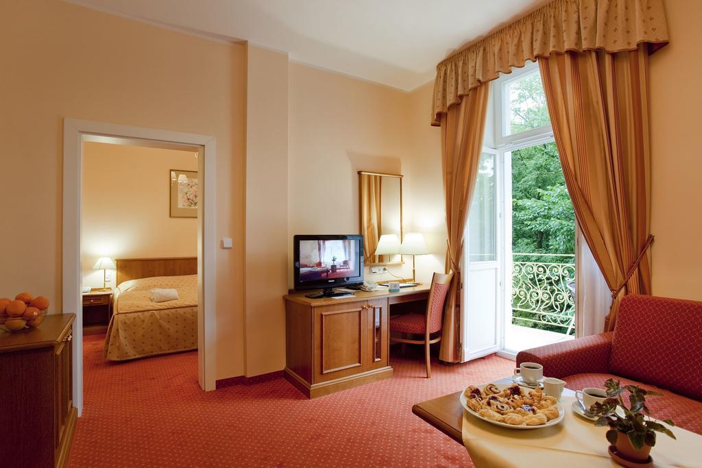 Hotel Ensana Vltava Mariańskie Łaźnie Pokój zdjęcie